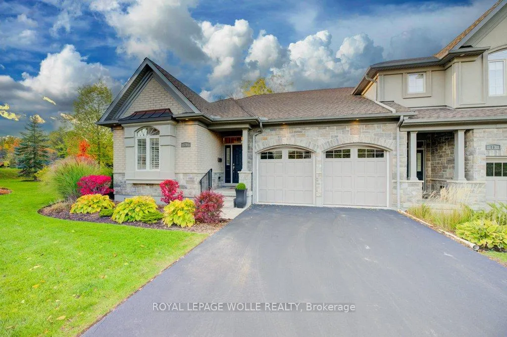 Photo 3 of 435 Winchester Drive, Waterloo — HOMEH