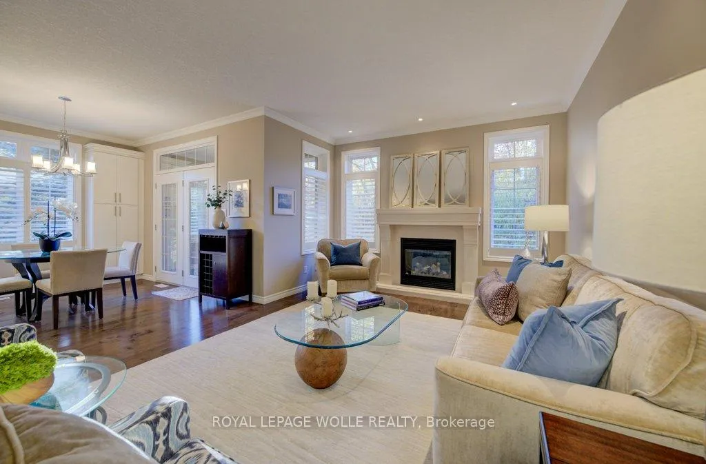 Photo 16 of 435 Winchester Drive, Waterloo — HOMEH