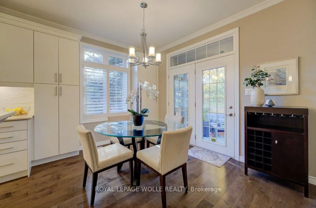 Photo 18 of 435 Winchester Drive, Waterloo — HOMEH