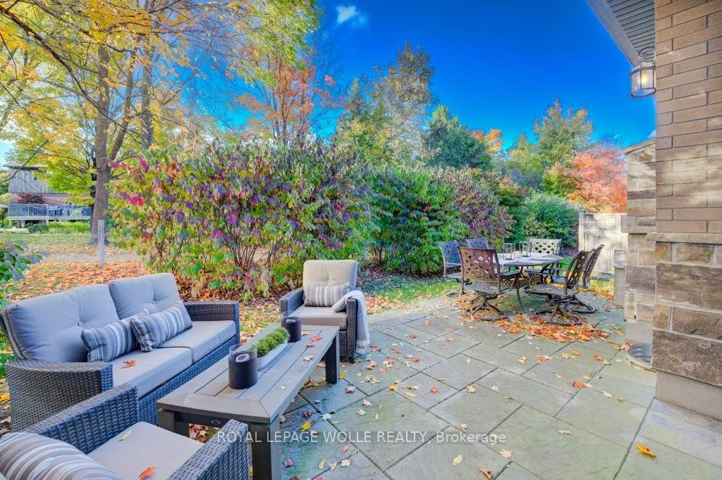 Photo 28 of 435 Winchester Drive, Waterloo — HOMEH