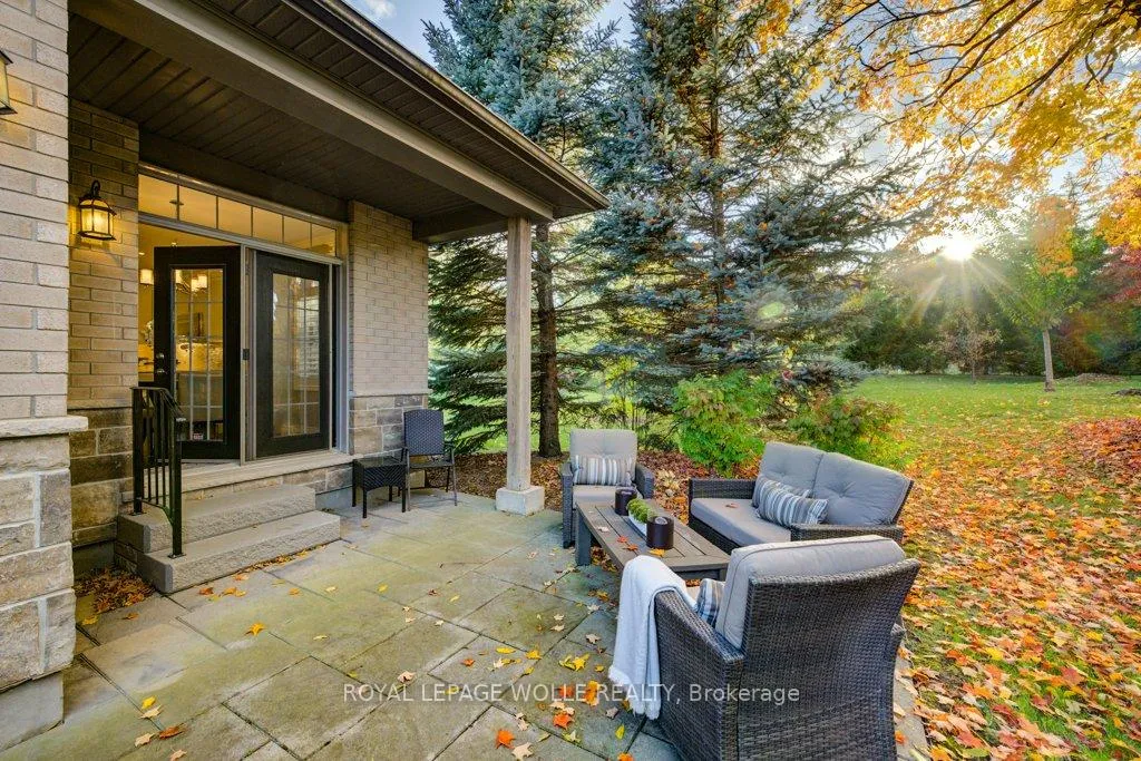 Photo 30 of 435 Winchester Drive, Waterloo — HOMEH