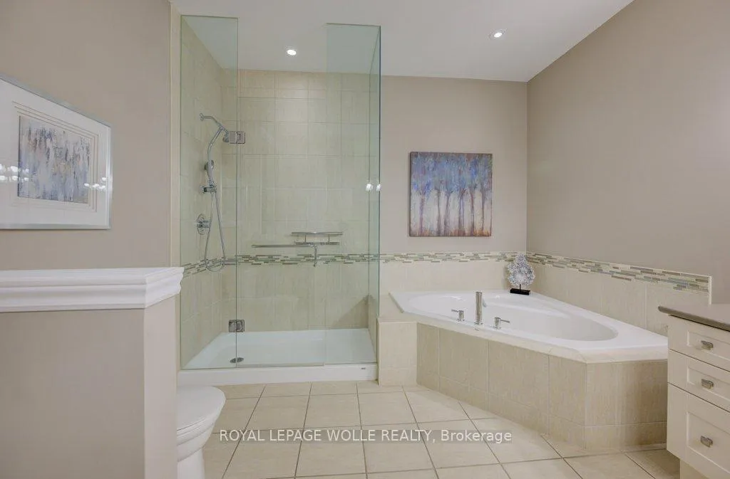 Photo 35 of 435 Winchester Drive, Waterloo — HOMEH