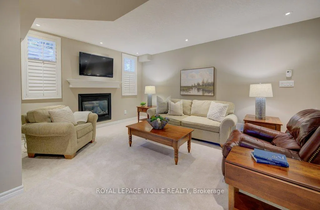 Photo 39 of 435 Winchester Drive, Waterloo — HOMEH