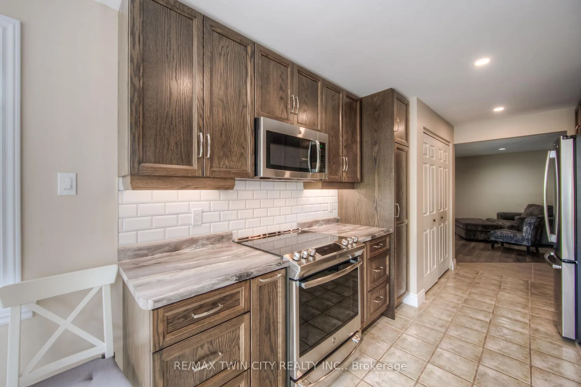Photo 8 of Unit 31, 50 Blue Springs Drive, Waterloo — HOMEH