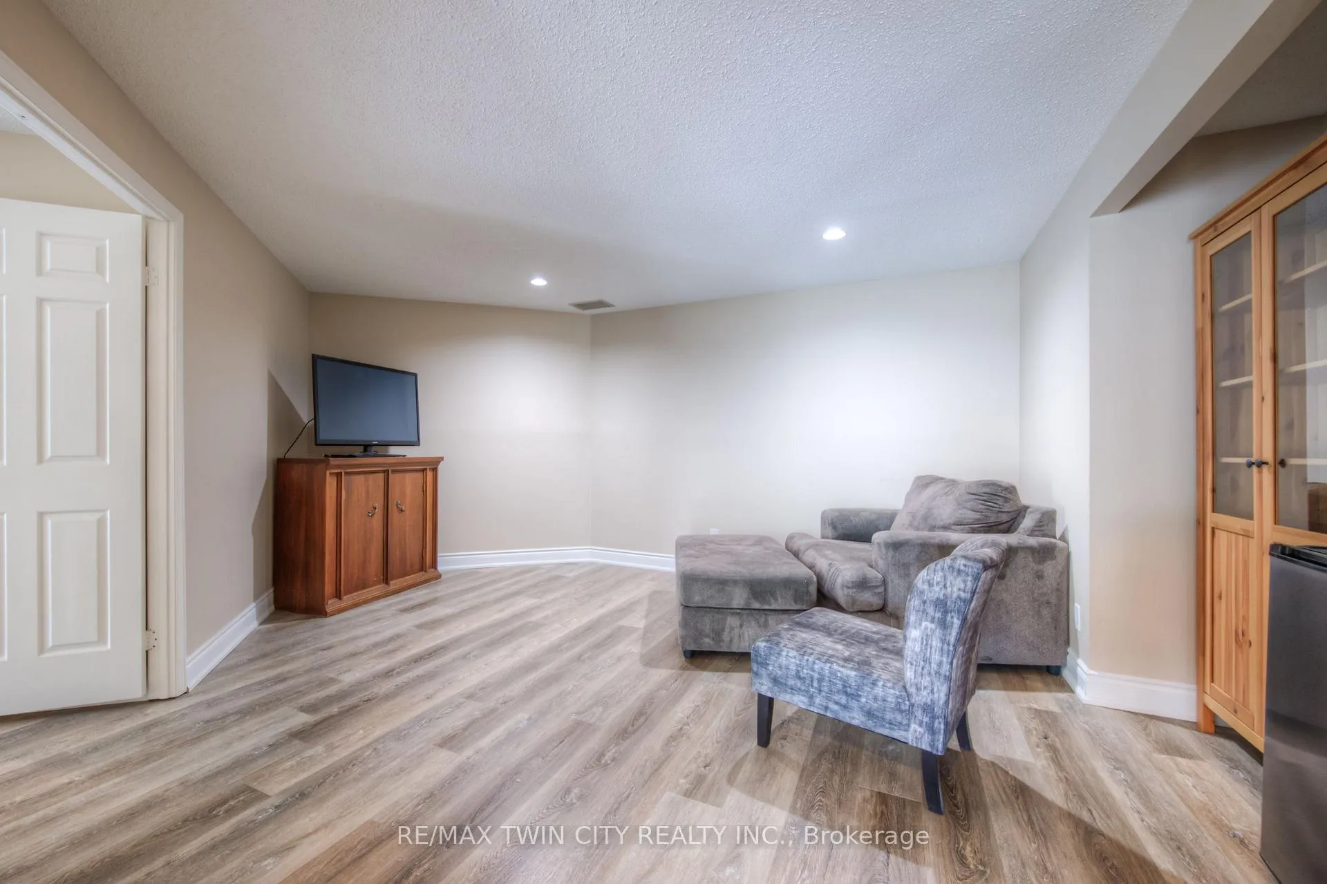 Photo 19 of Unit 31, 50 Blue Springs Drive, Waterloo — HOMEH