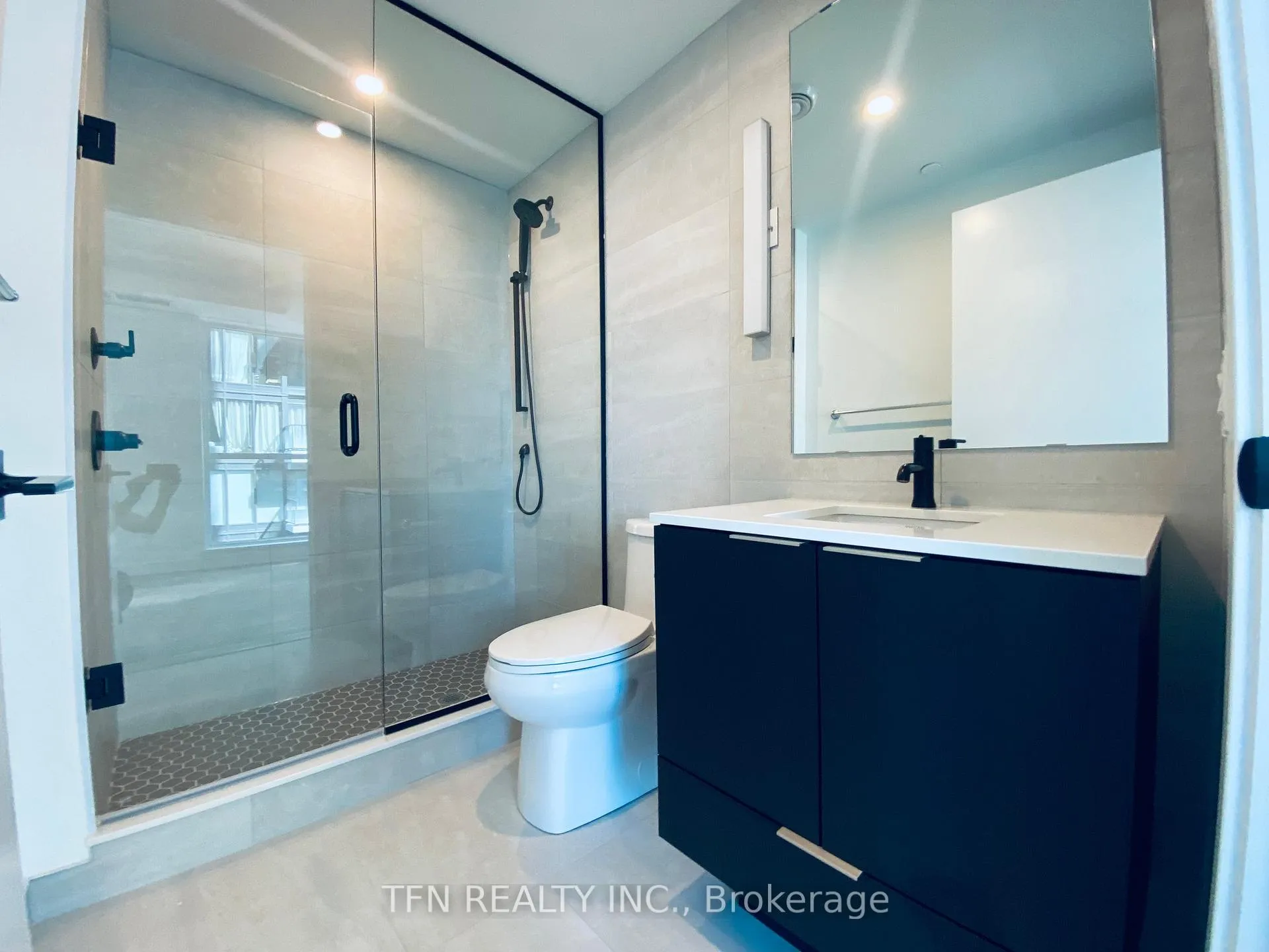 Photo 6 of Unit 3805, 327 King Street W, Toronto, Waterfront Communities — HOMEH