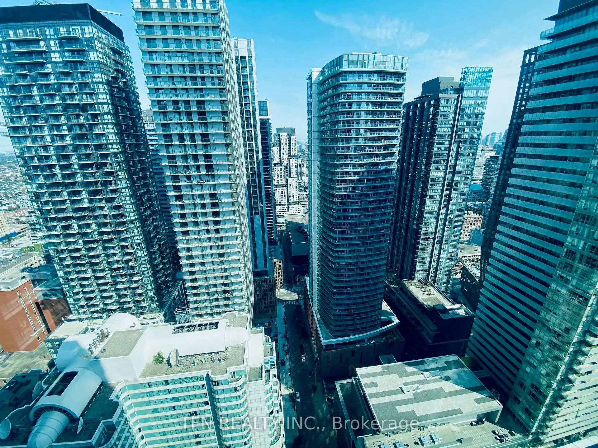 Photo 12 of Unit 3805, 327 King Street W, Toronto, Waterfront Communities — HOMEH
