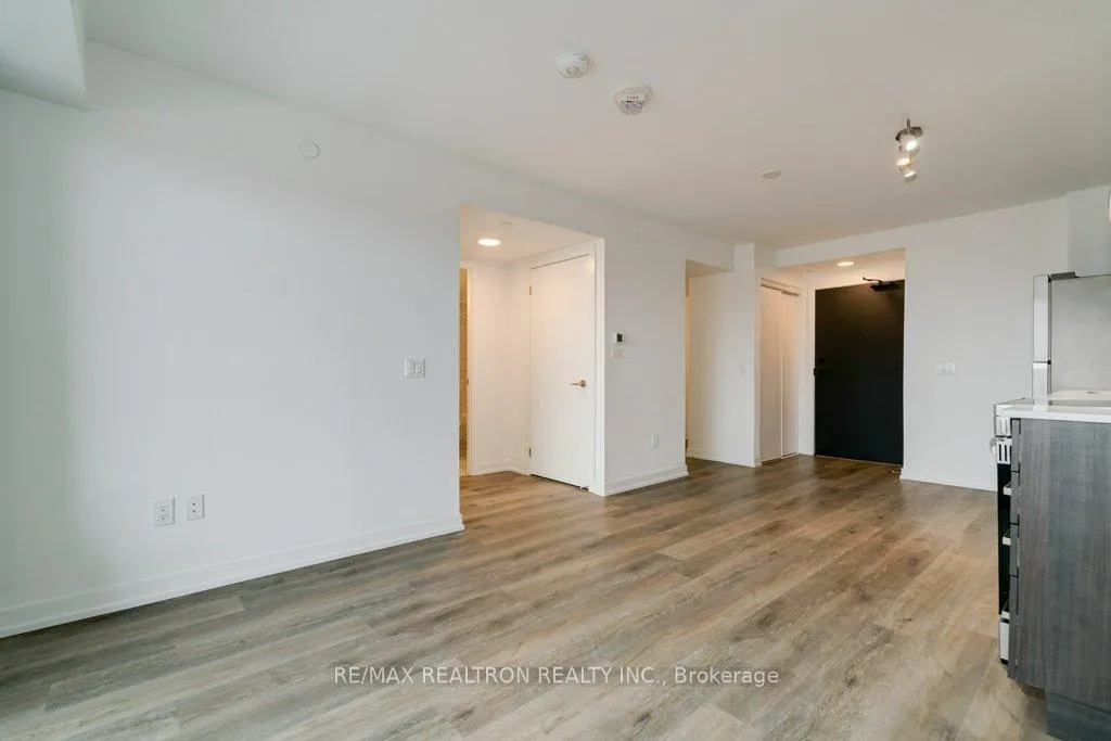Photo 3 of Unit 619, 1480 Bayly Street, Pickering, Bay Ridges — HOMEH