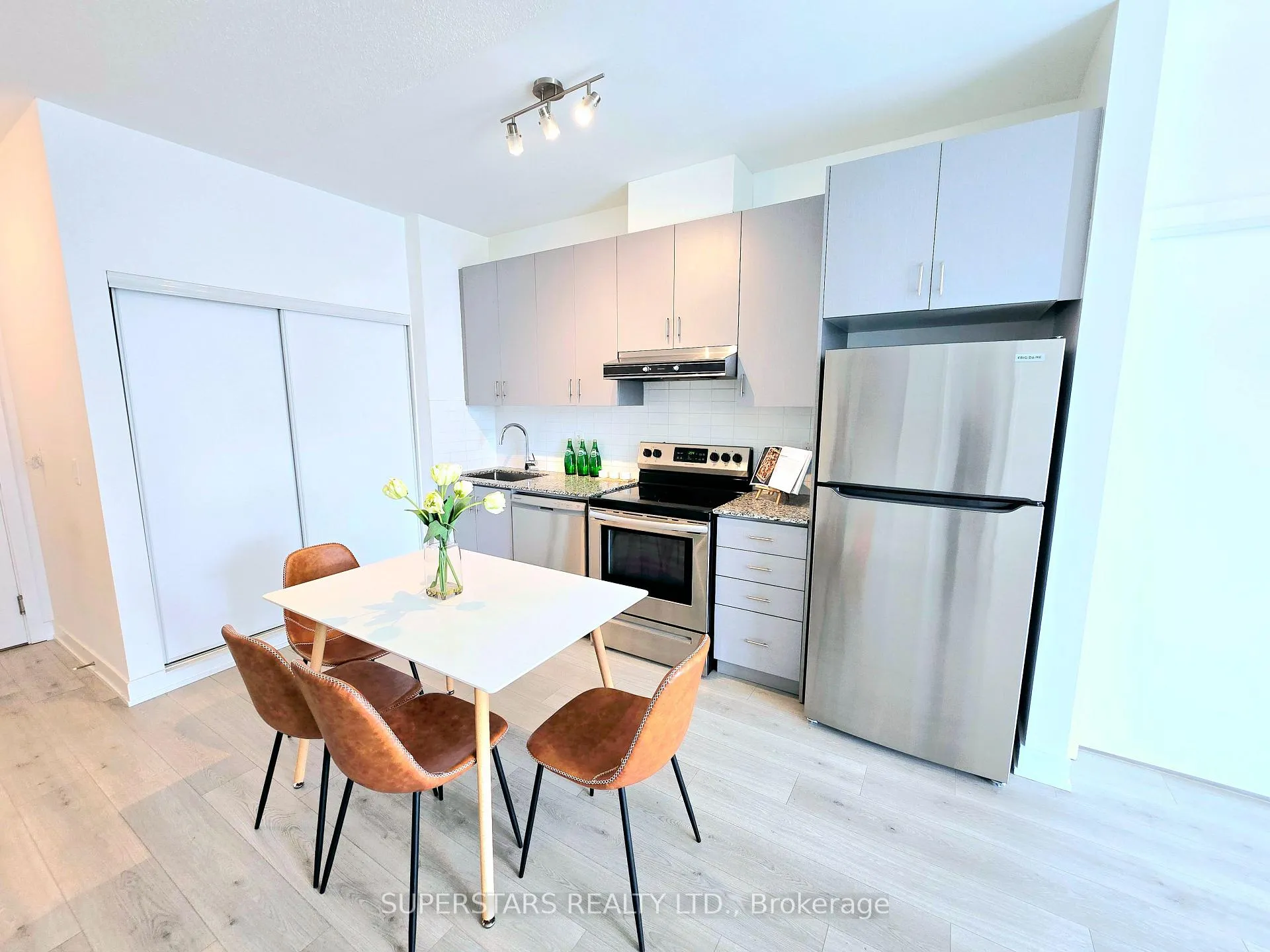 Photo 5 of Unit 507, 1709 Bur Oak Avenue, Markham, Wismer — HOMEH