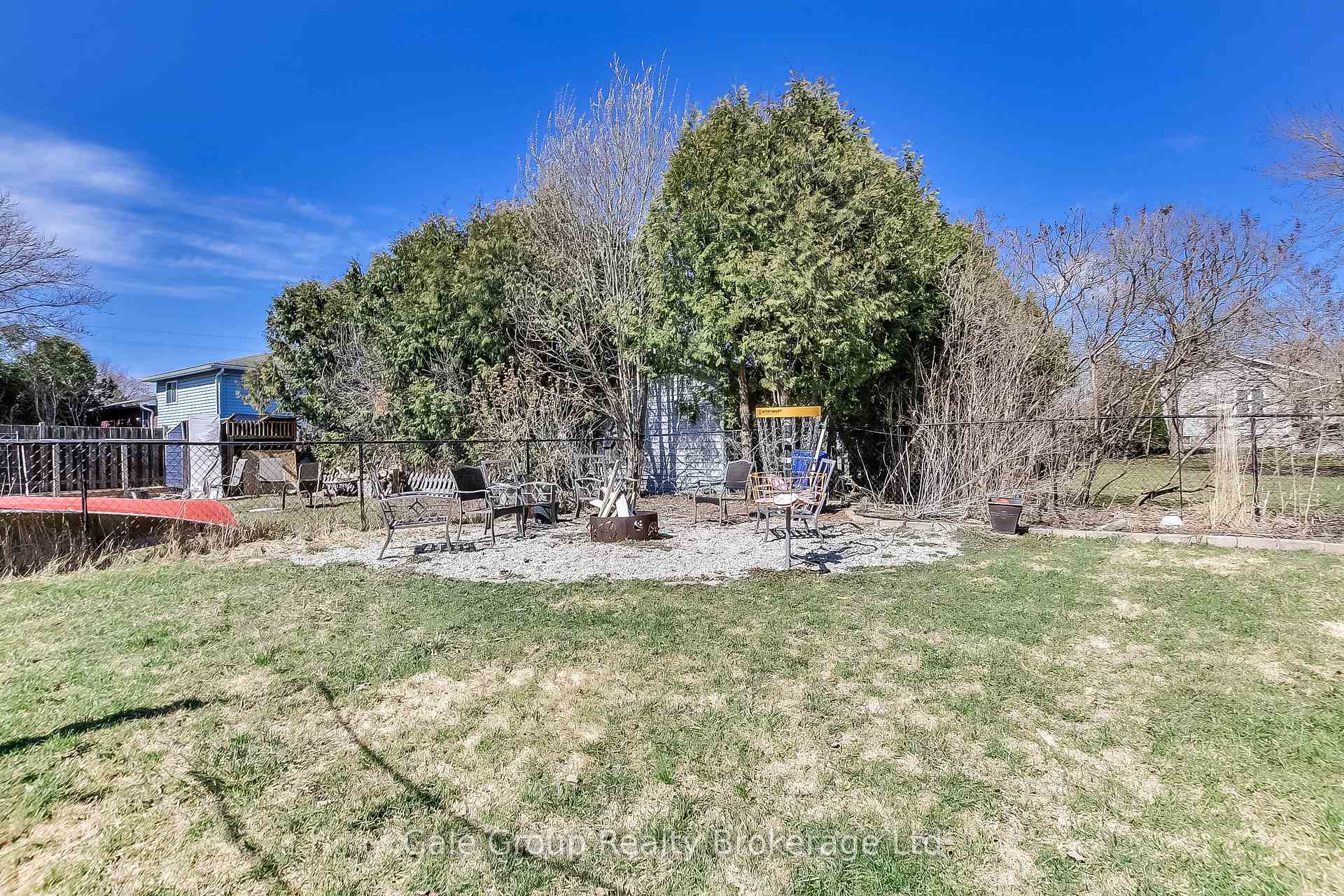 Photo 8 of 148 Borden Avenue, Central Elgin, Belmont — HOMEH
