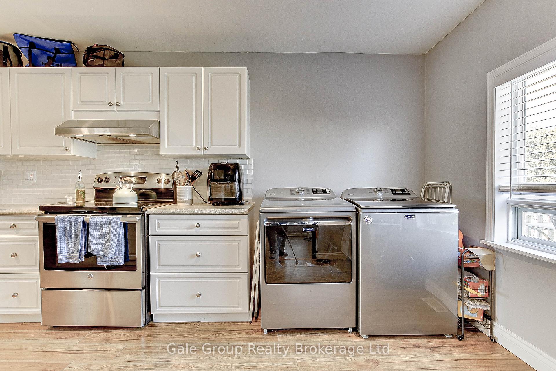 Photo 11 of 148 Borden Avenue, Central Elgin, Belmont — HOMEH