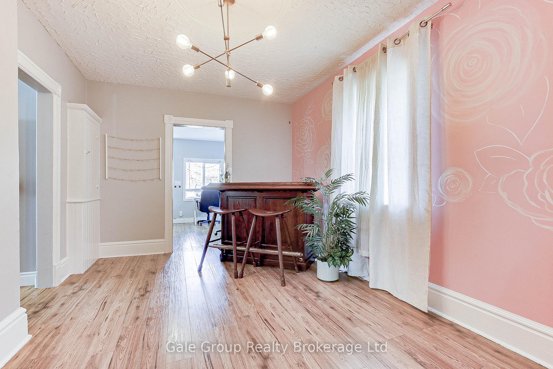 Photo 14 of 148 Borden Avenue, Central Elgin, Belmont — HOMEH