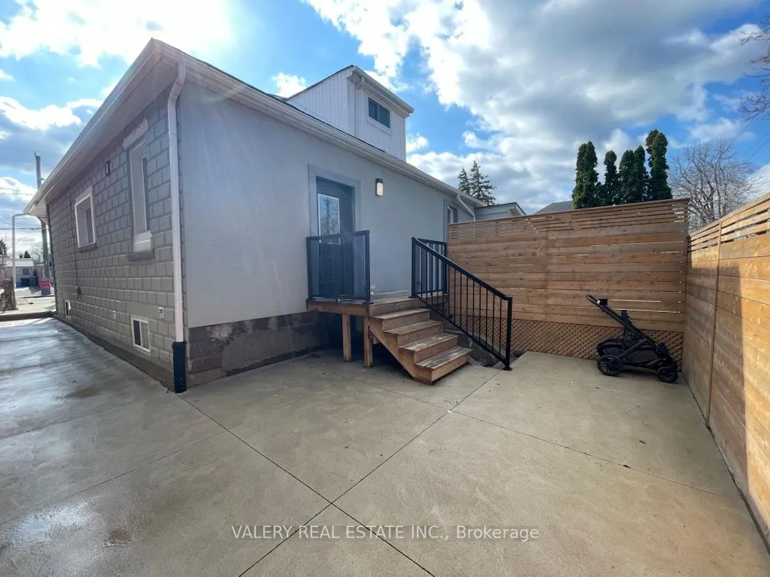 Photo 2 of Unit Lower, 520 Cochrane Rd, Hamilton, Rosedale — HOMEH