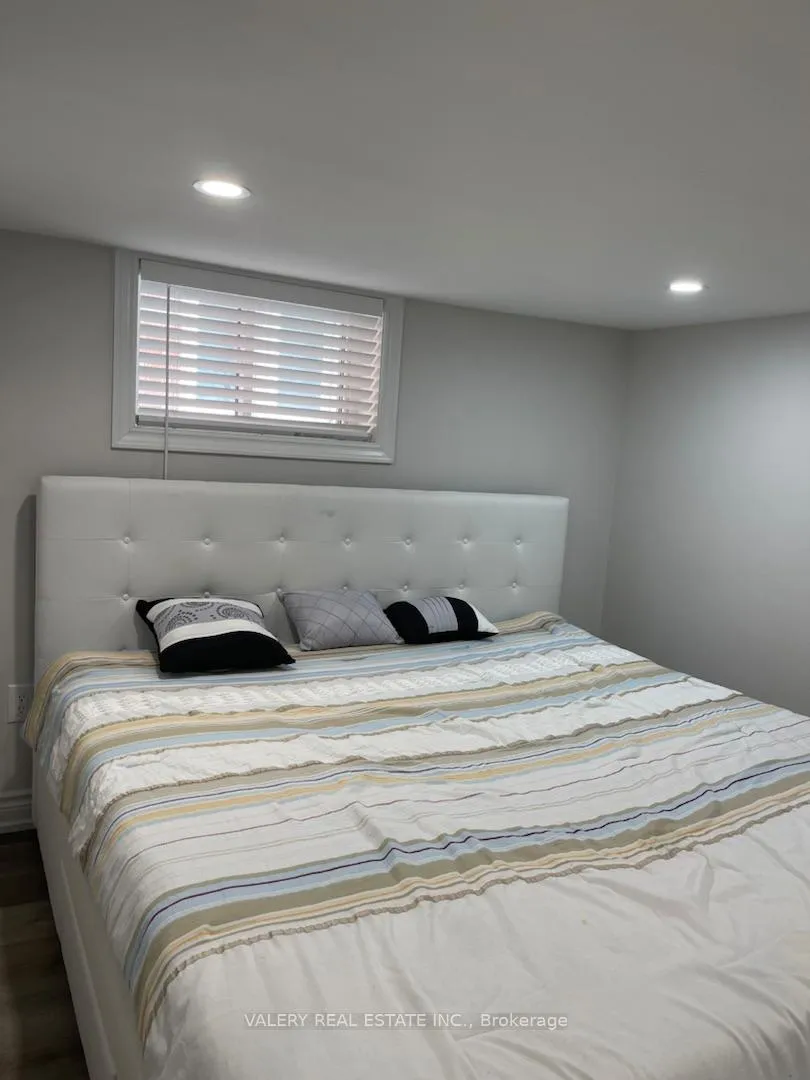 Photo 4 of Unit Lower, 520 Cochrane Rd, Hamilton, Rosedale — HOMEH