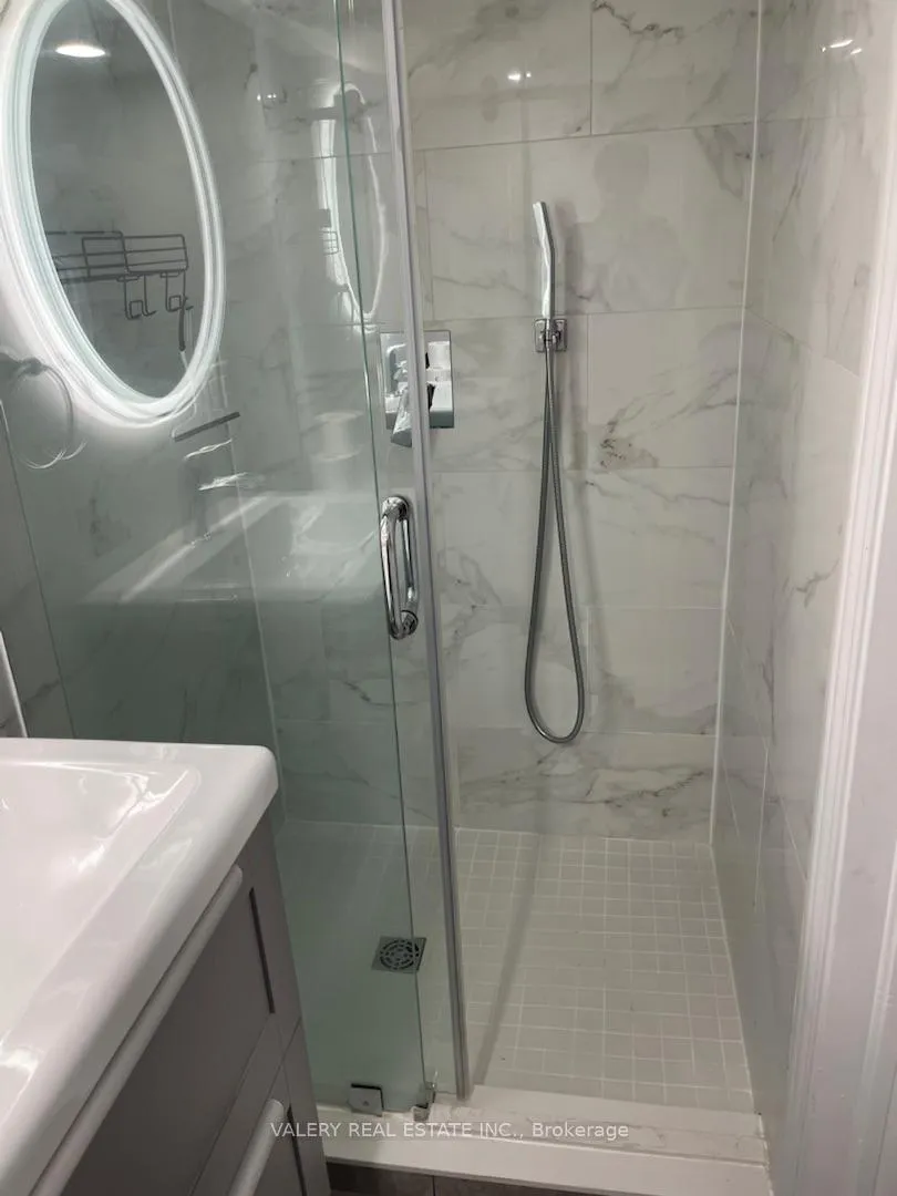 Photo 13 of Unit Lower, 520 Cochrane Rd, Hamilton, Rosedale — HOMEH