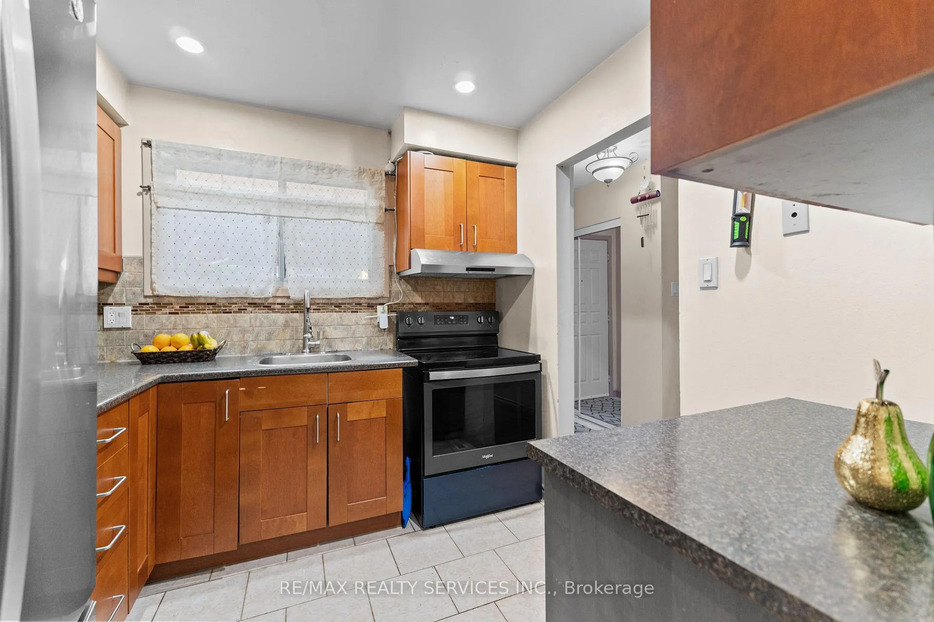 Photo 5 of Unit 21, 475 Bramalea Road, Brampton, Southgate — HOMEH