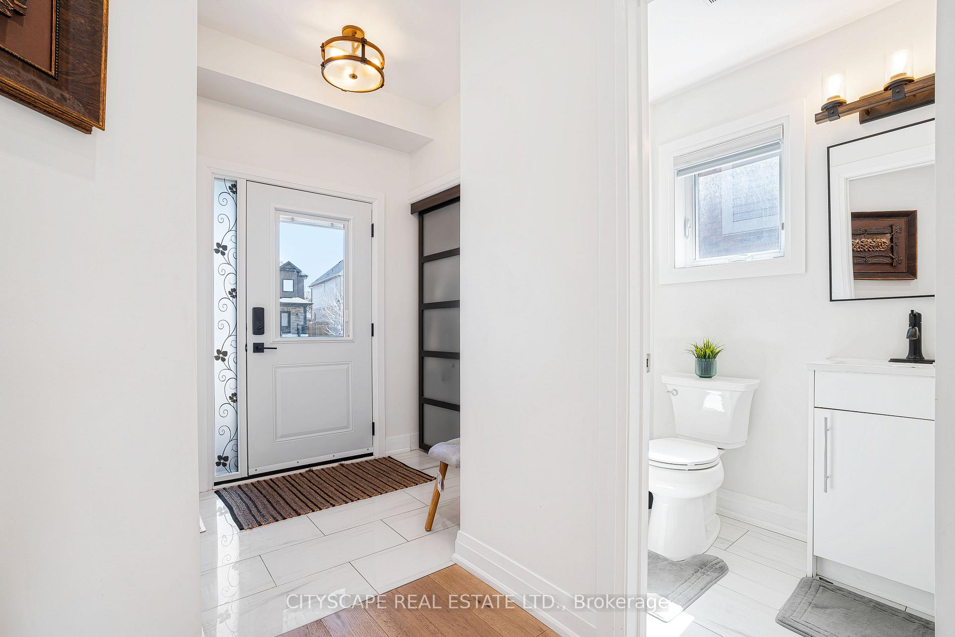 Photo 7 of 143 Sun King Crescent, Barrie, Innis-Shore — HOMEH