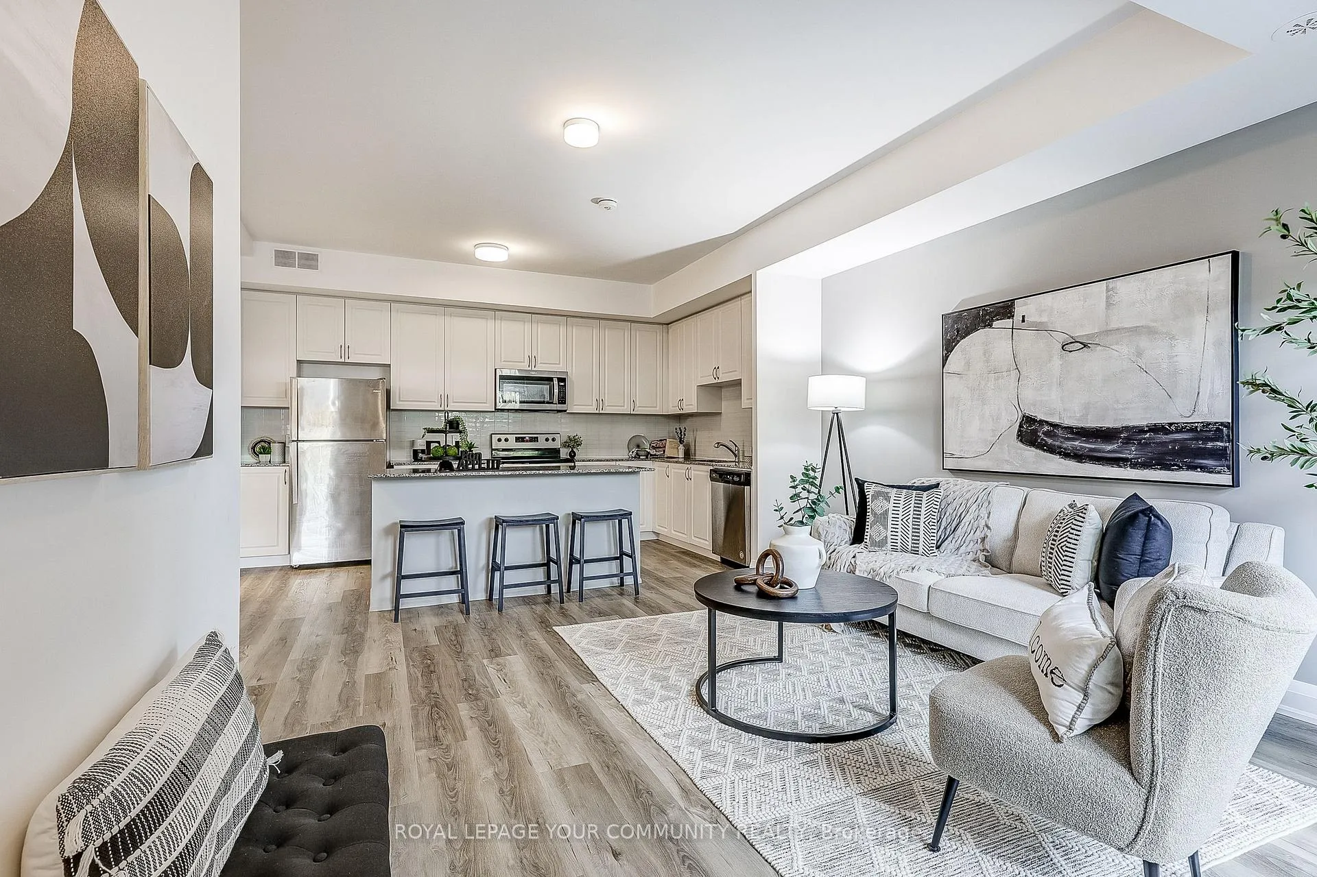 Photo 4 of Unit B602, 5279 Highway 7, Vaughan, Vaughan Grove — HOMEH