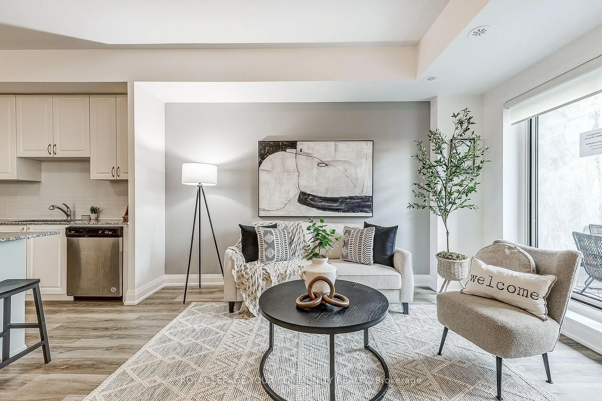 Photo 5 of Unit B602, 5279 Highway 7, Vaughan, Vaughan Grove — HOMEH