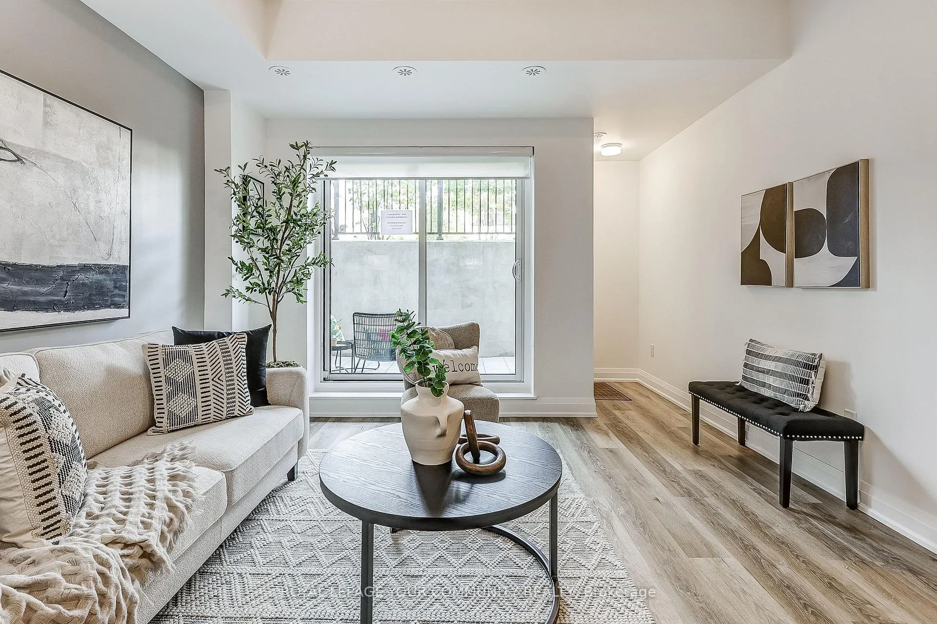 Photo 6 of Unit B602, 5279 Highway 7, Vaughan, Vaughan Grove — HOMEH