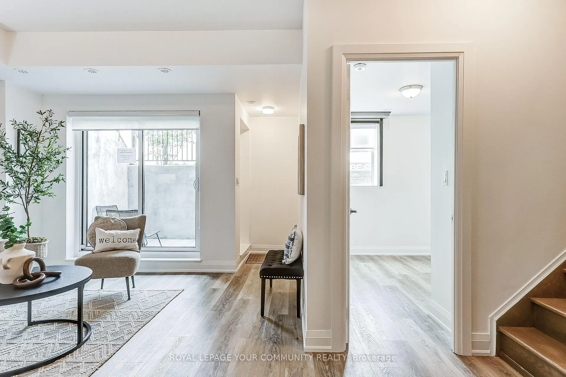 Photo 11 of Unit B602, 5279 Highway 7, Vaughan, Vaughan Grove — HOMEH