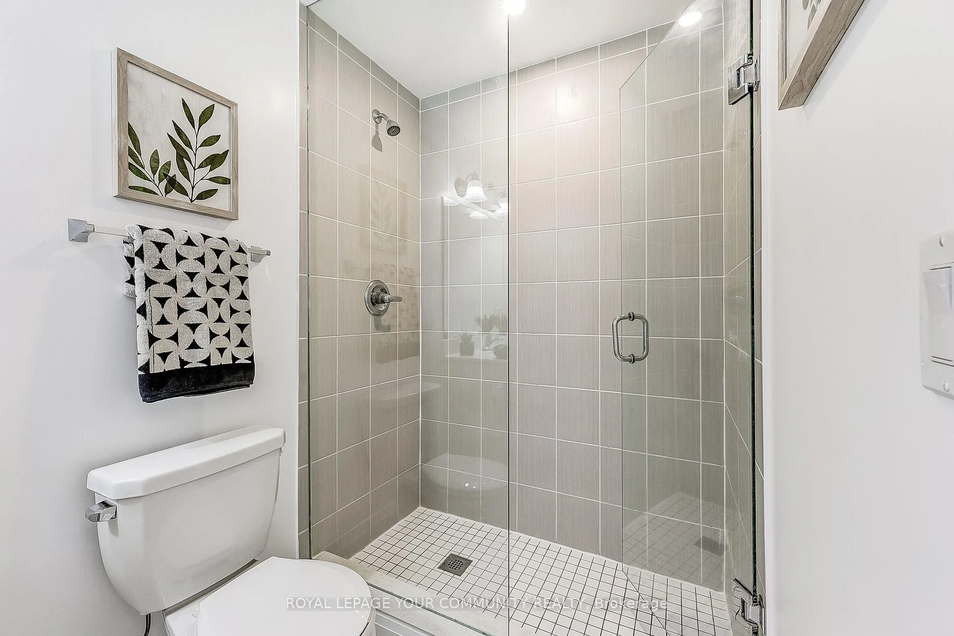 Photo 26 of Unit B602, 5279 Highway 7, Vaughan, Vaughan Grove — HOMEH
