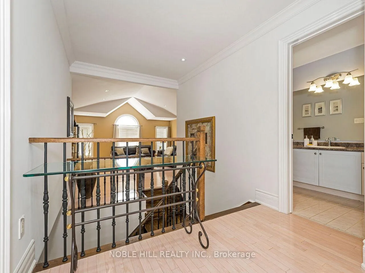 Photo 20 of 180 Royalpark Way, Vaughan, Elder Mills — HOMEH