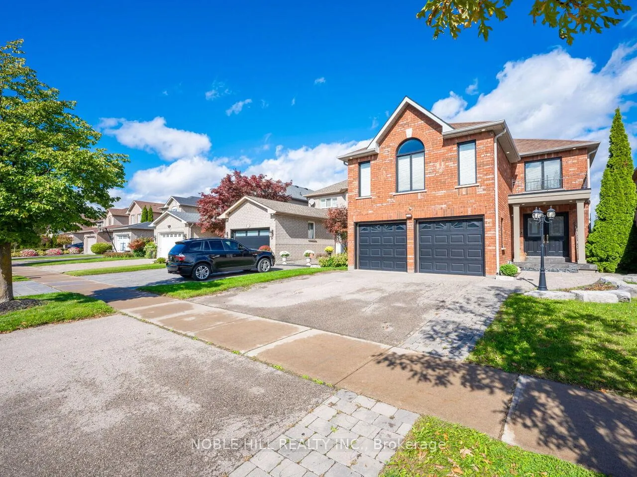Photo 32 of 180 Royalpark Way, Vaughan, Elder Mills — HOMEH