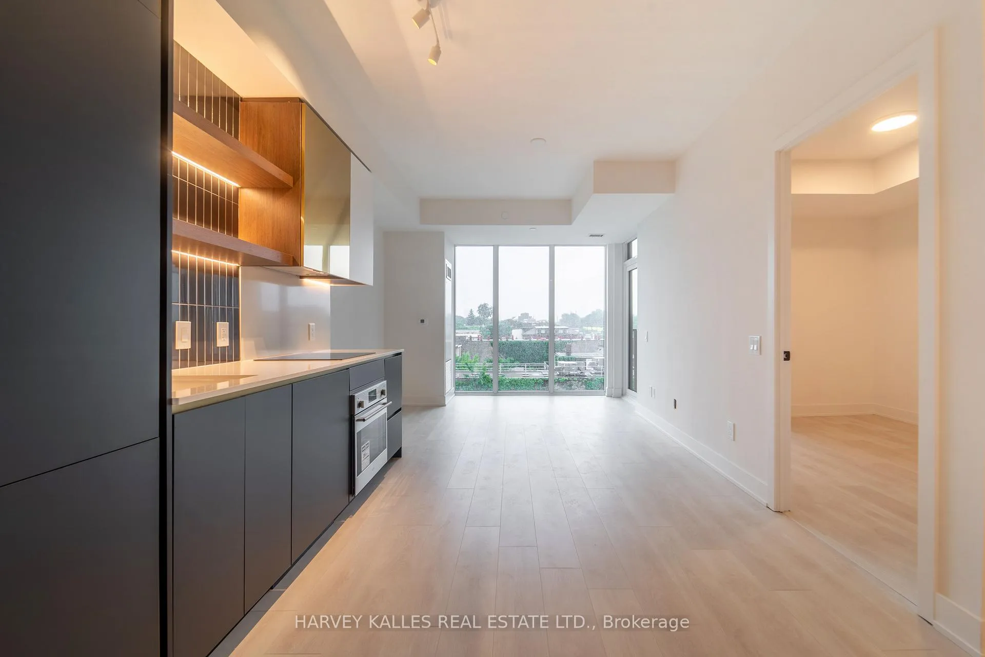 Photo 13 of Unit 416, 1285 Queen Street E, Toronto, Greenwood-Coxwell — HOMEH