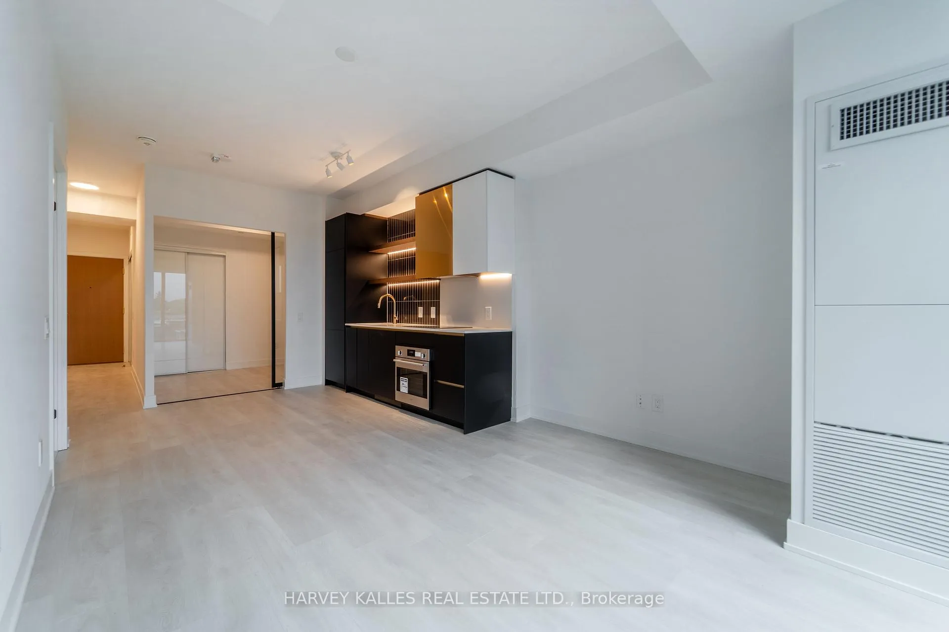 Photo 18 of Unit 416, 1285 Queen Street E, Toronto, Greenwood-Coxwell — HOMEH