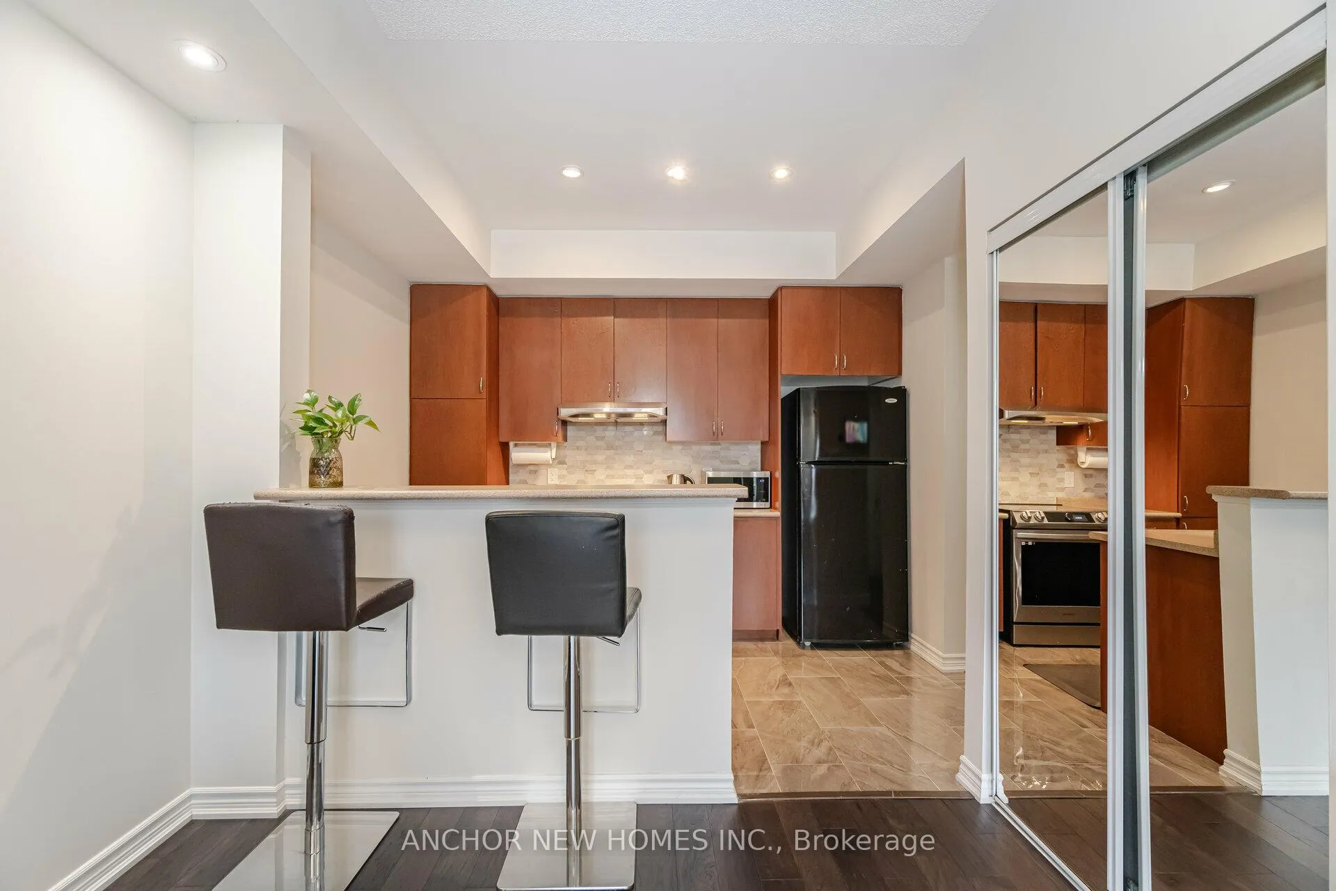 Photo 13 of Unit 81, 60 Fairwood Circle, Brampton, Sandringham-Wellington — HOMEH