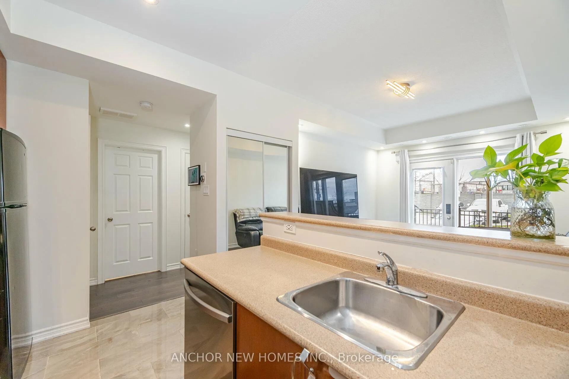 Photo 18 of Unit 81, 60 Fairwood Circle, Brampton, Sandringham-Wellington — HOMEH