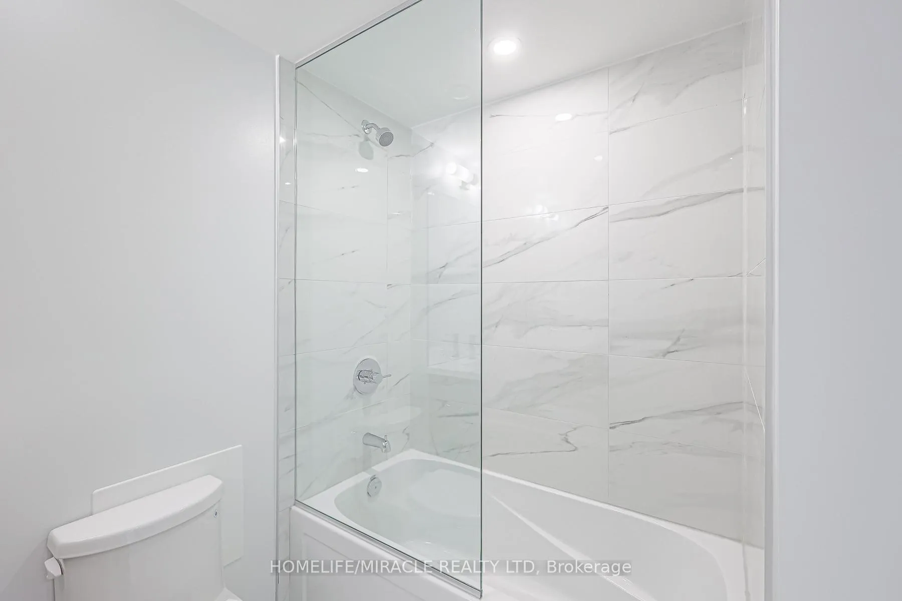 Photo 11 of Unit 305, 195 Commerce Street, Vaughan, Vaughan Corporate Centre — HOMEH