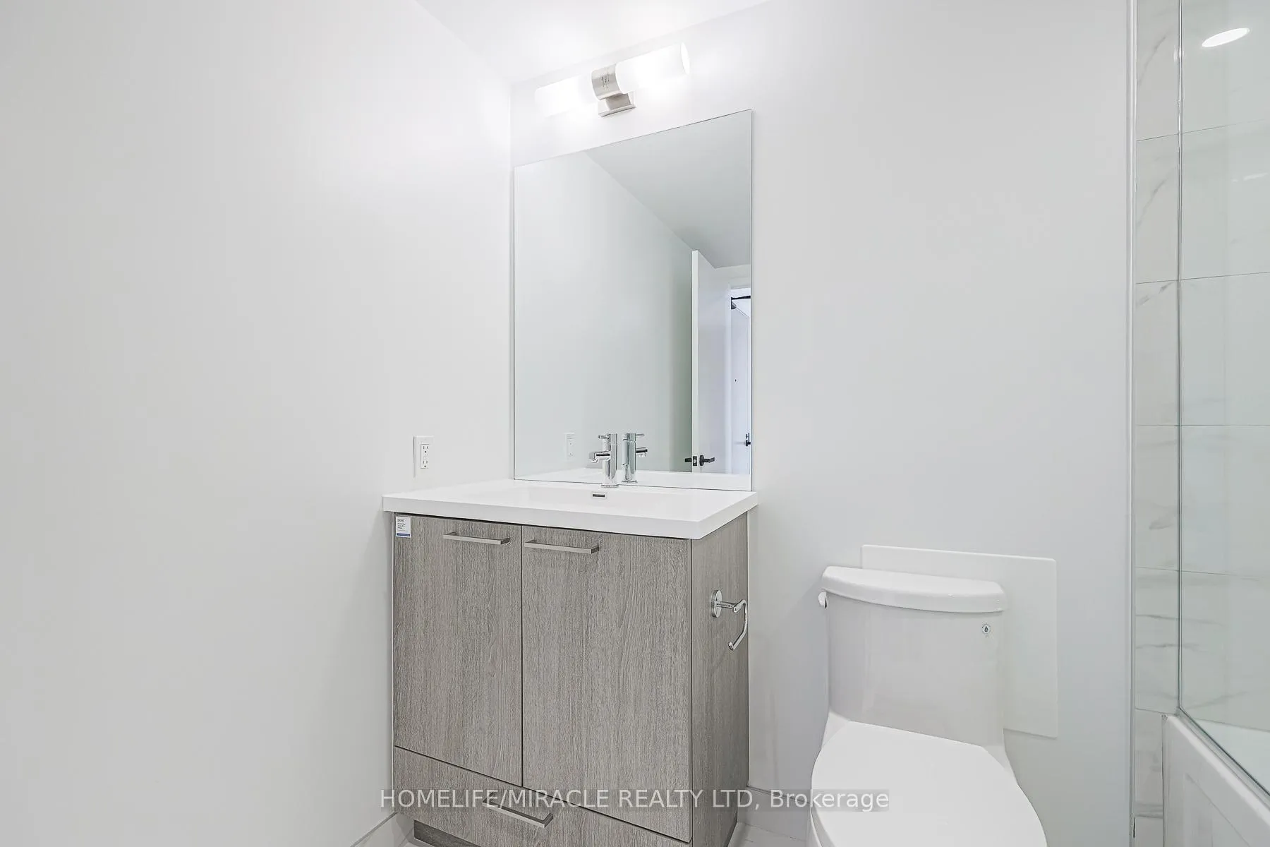 Photo 12 of Unit 305, 195 Commerce Street, Vaughan, Vaughan Corporate Centre — HOMEH