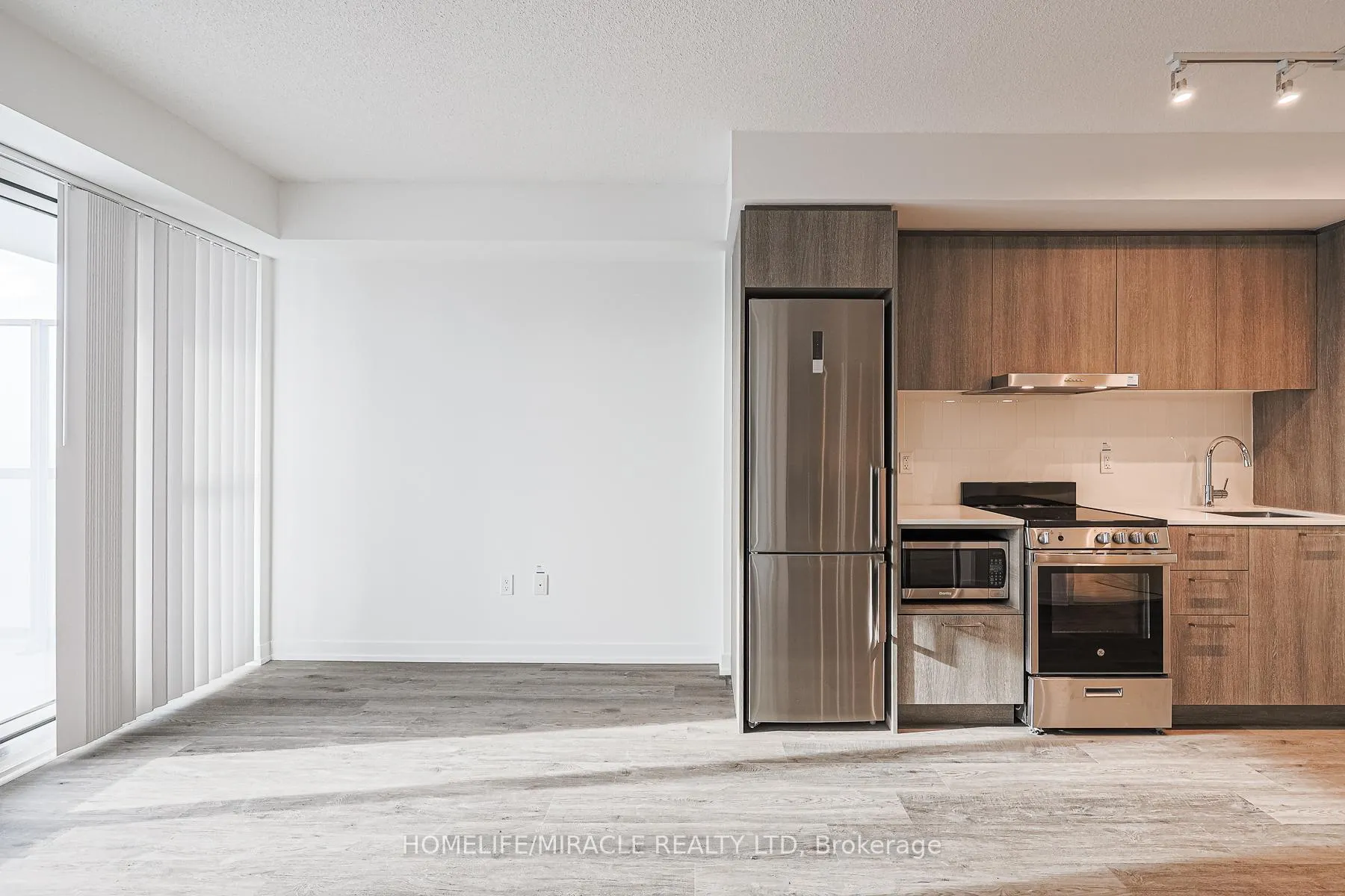 Photo 21 of Unit 305, 195 Commerce Street, Vaughan, Vaughan Corporate Centre — HOMEH