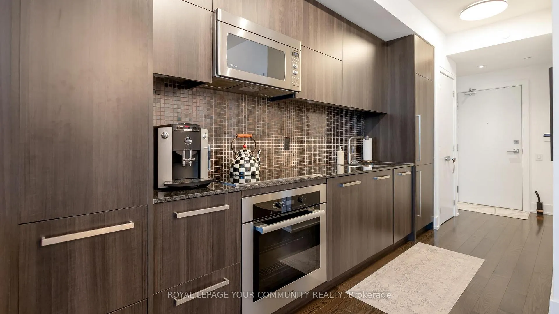 Photo 4 of Unit 808, 170 Avenue Road, Toronto, The Annex — HOMEH