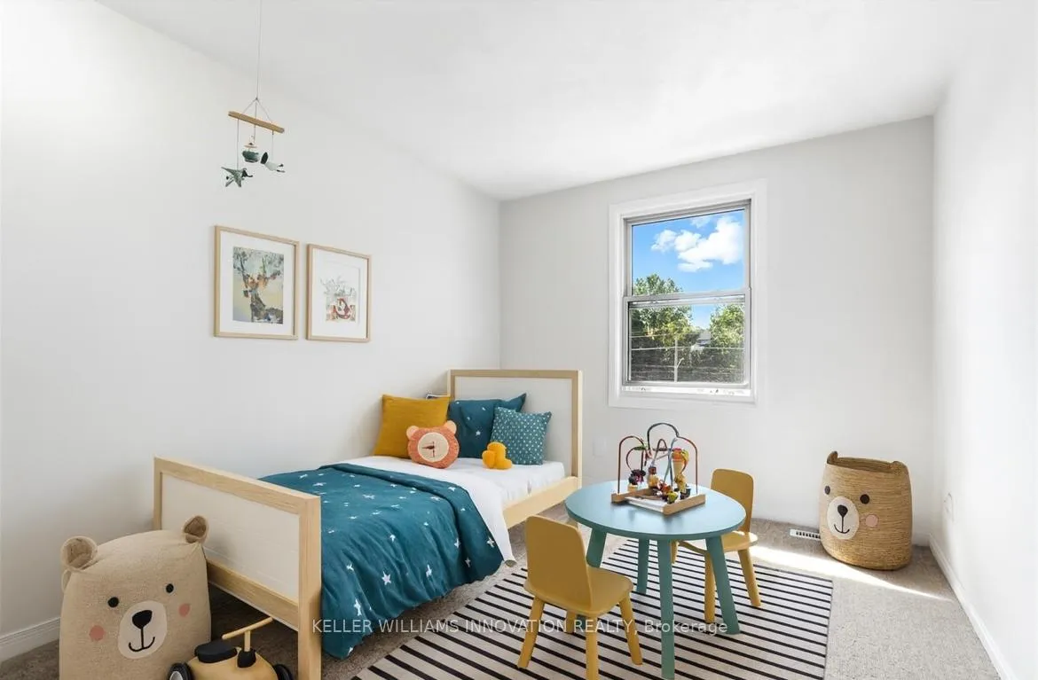 Photo 13 of Unit 29, 11 Grand River Boulevard, Kitchener — HOMEH