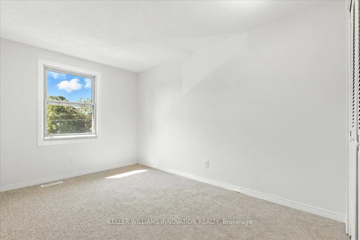Photo 17 of Unit 29, 11 Grand River Boulevard, Kitchener — HOMEH
