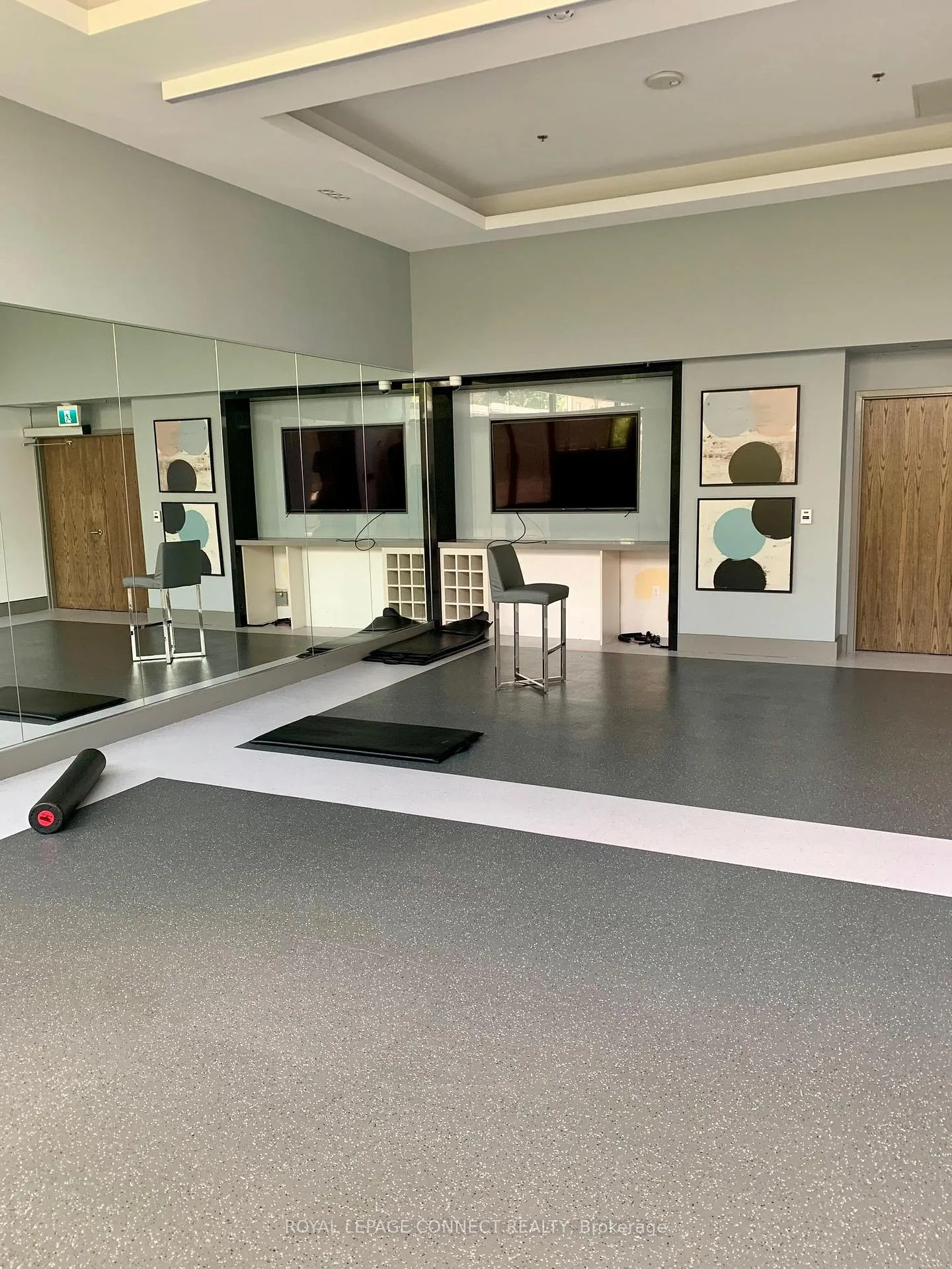 Photo 8 of Unit 427, 99 Eagle Rock Way, Vaughan, Maple — HOMEH