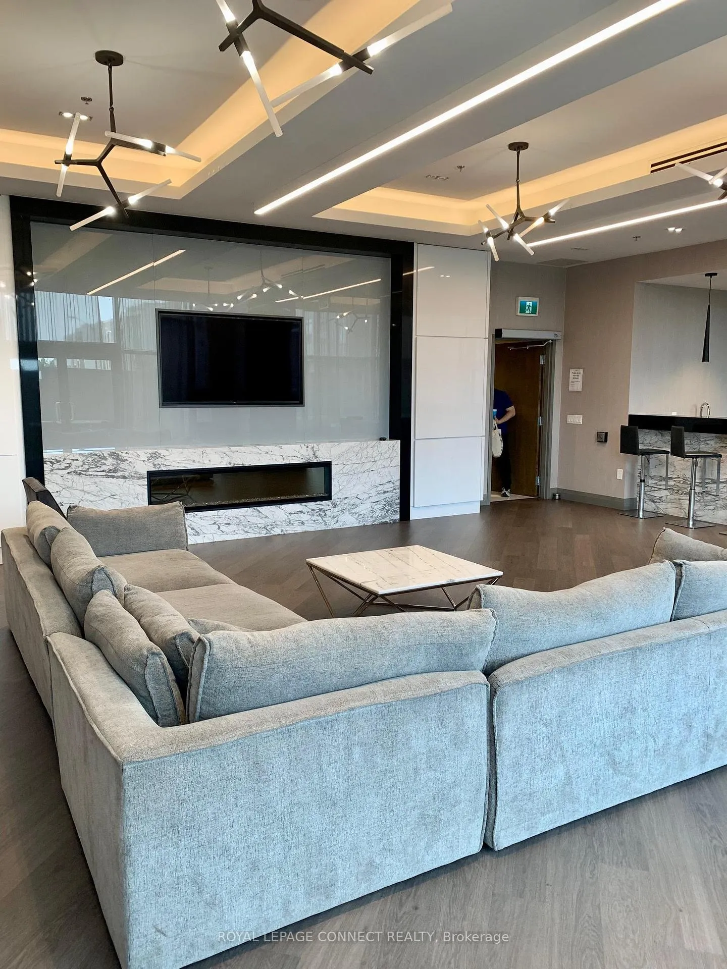 Photo 16 of Unit 427, 99 Eagle Rock Way, Vaughan, Maple — HOMEH