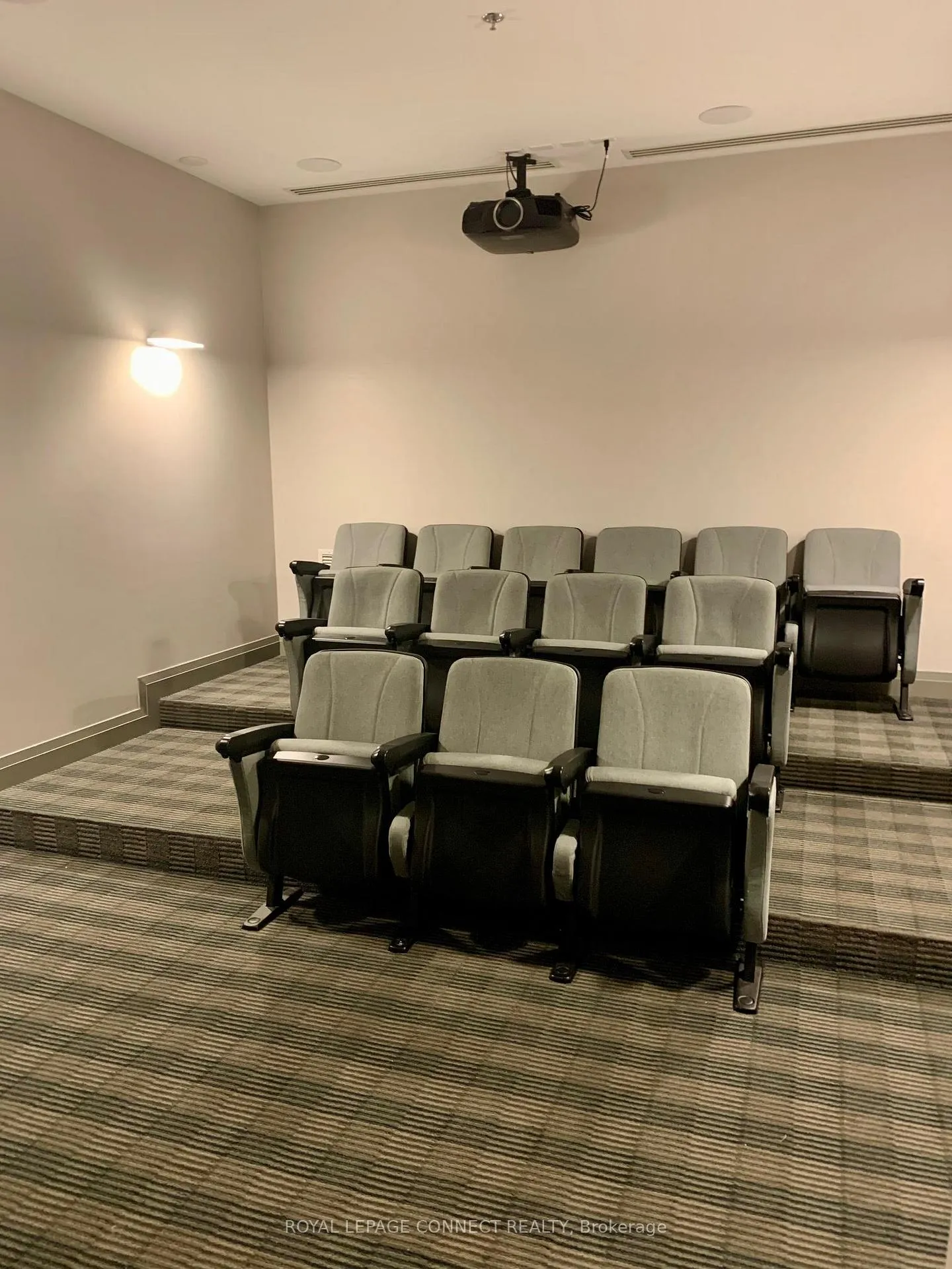 Photo 17 of Unit 427, 99 Eagle Rock Way, Vaughan, Maple — HOMEH