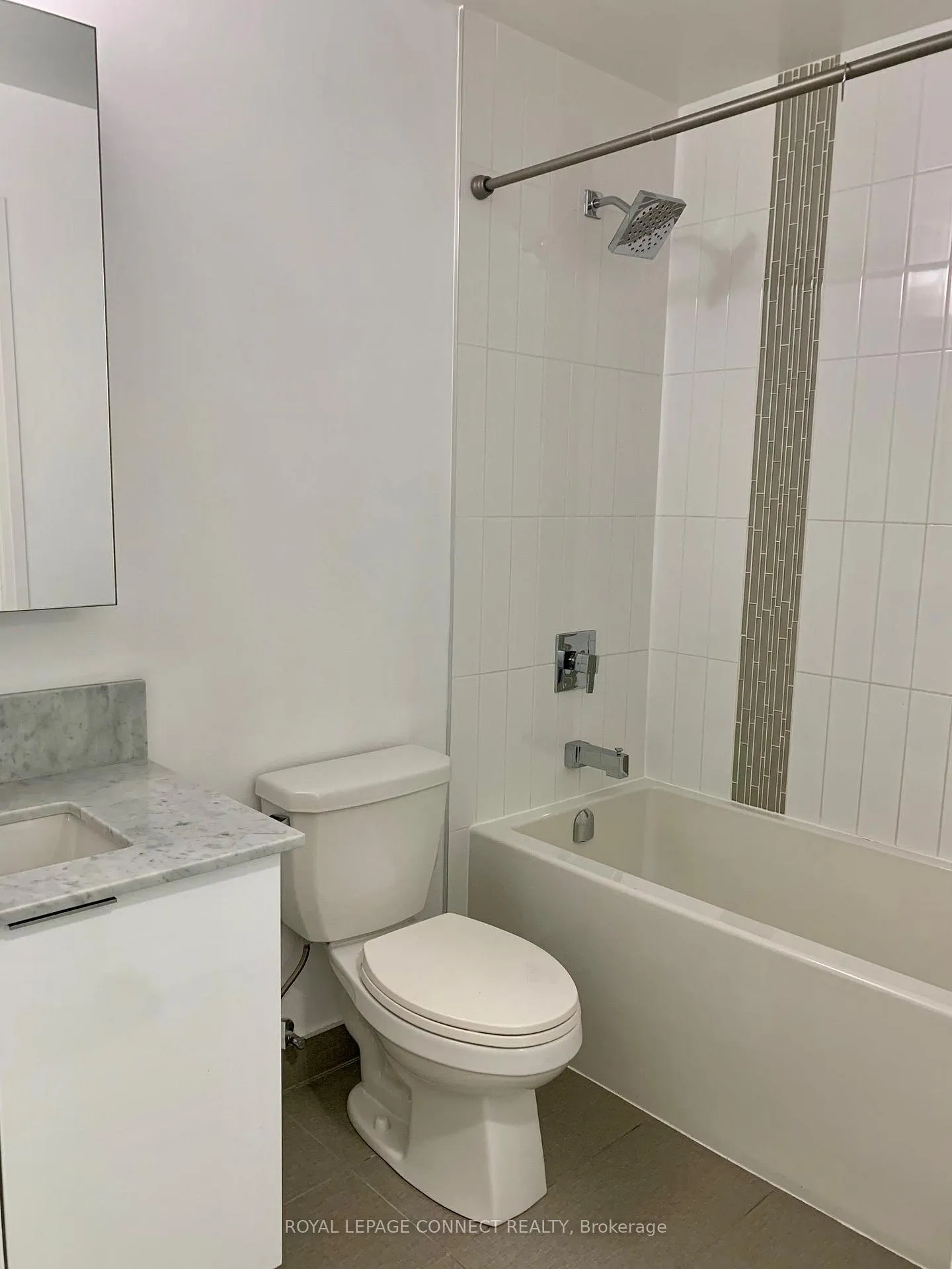 Photo 31 of Unit 427, 99 Eagle Rock Way, Vaughan, Maple — HOMEH