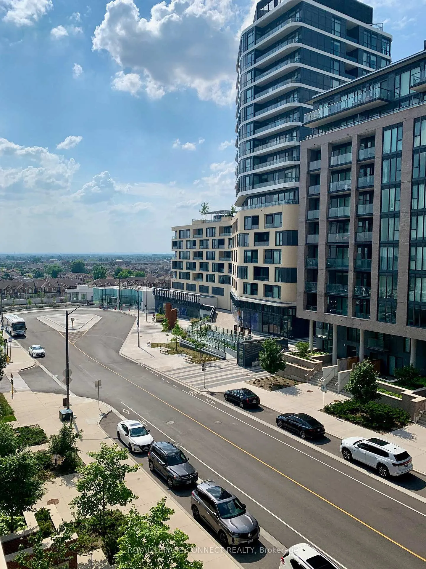 Photo 36 of Unit 427, 99 Eagle Rock Way, Vaughan, Maple — HOMEH