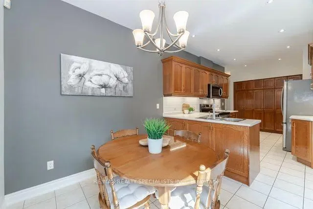 Photo 8 of Unit 35, 3 Tuscany Lane, Brampton, Sandringham-Wellington — HOMEH