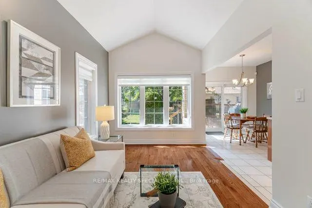 Photo 9 of Unit 35, 3 Tuscany Lane, Brampton, Sandringham-Wellington — HOMEH