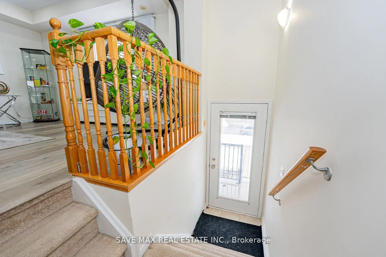 Photo 7 of Unit 102, 60 Fairwood Circle, Brampton, Sandringham-Wellington — HOMEH