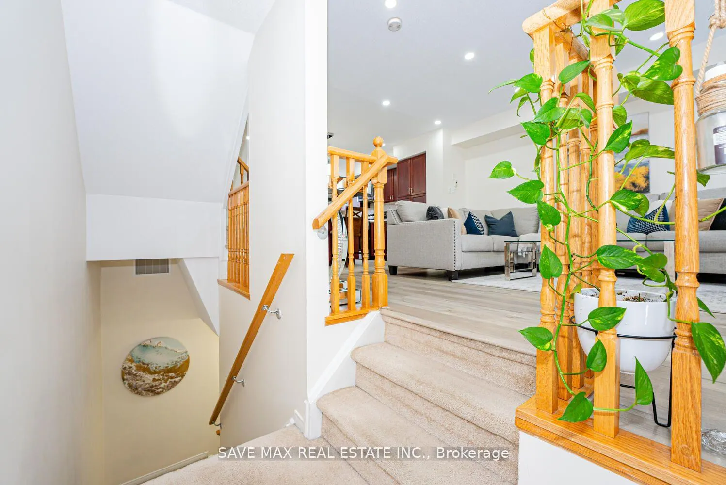 Photo 8 of Unit 102, 60 Fairwood Circle, Brampton, Sandringham-Wellington — HOMEH