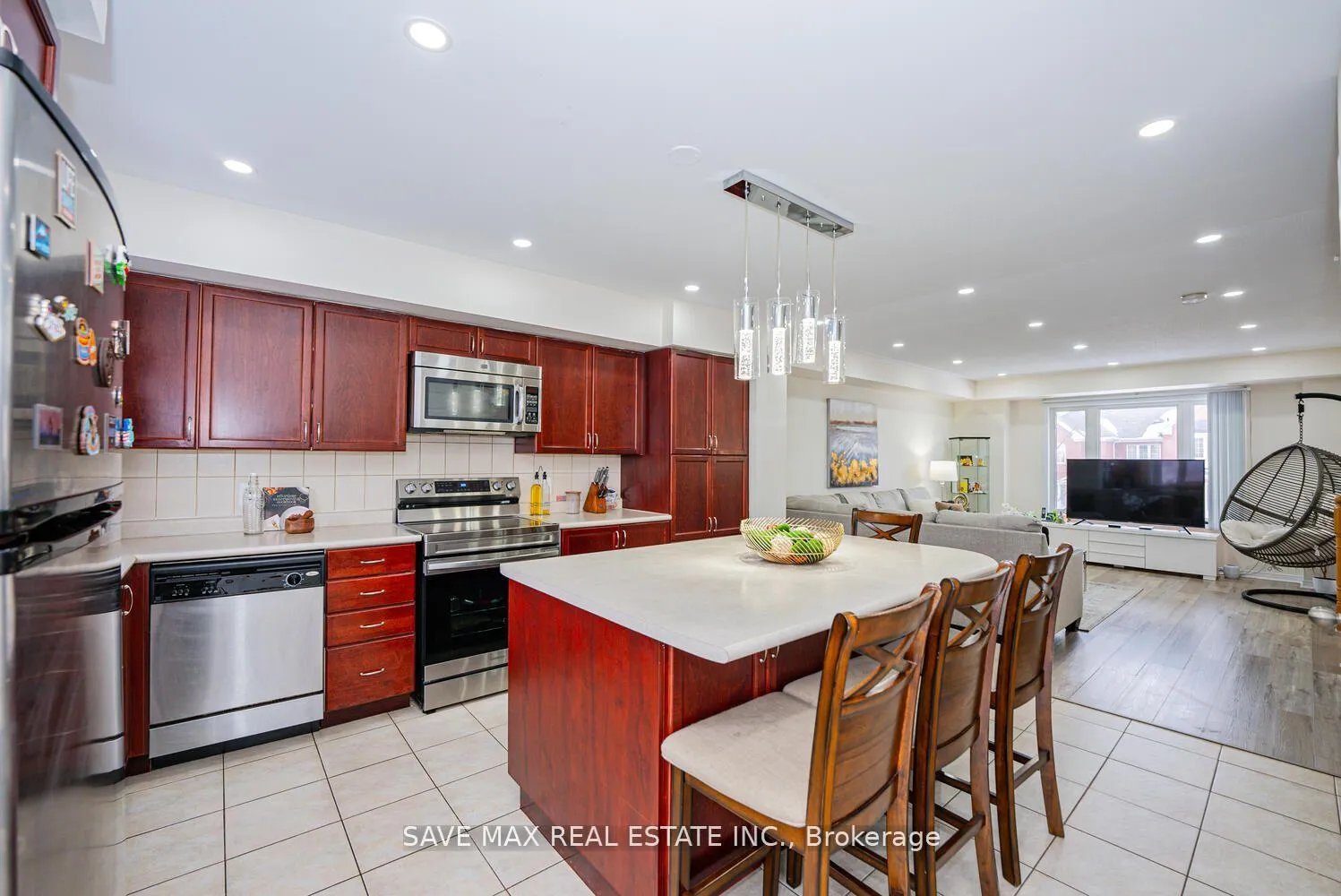 Photo 15 of Unit 102, 60 Fairwood Circle, Brampton, Sandringham-Wellington — HOMEH