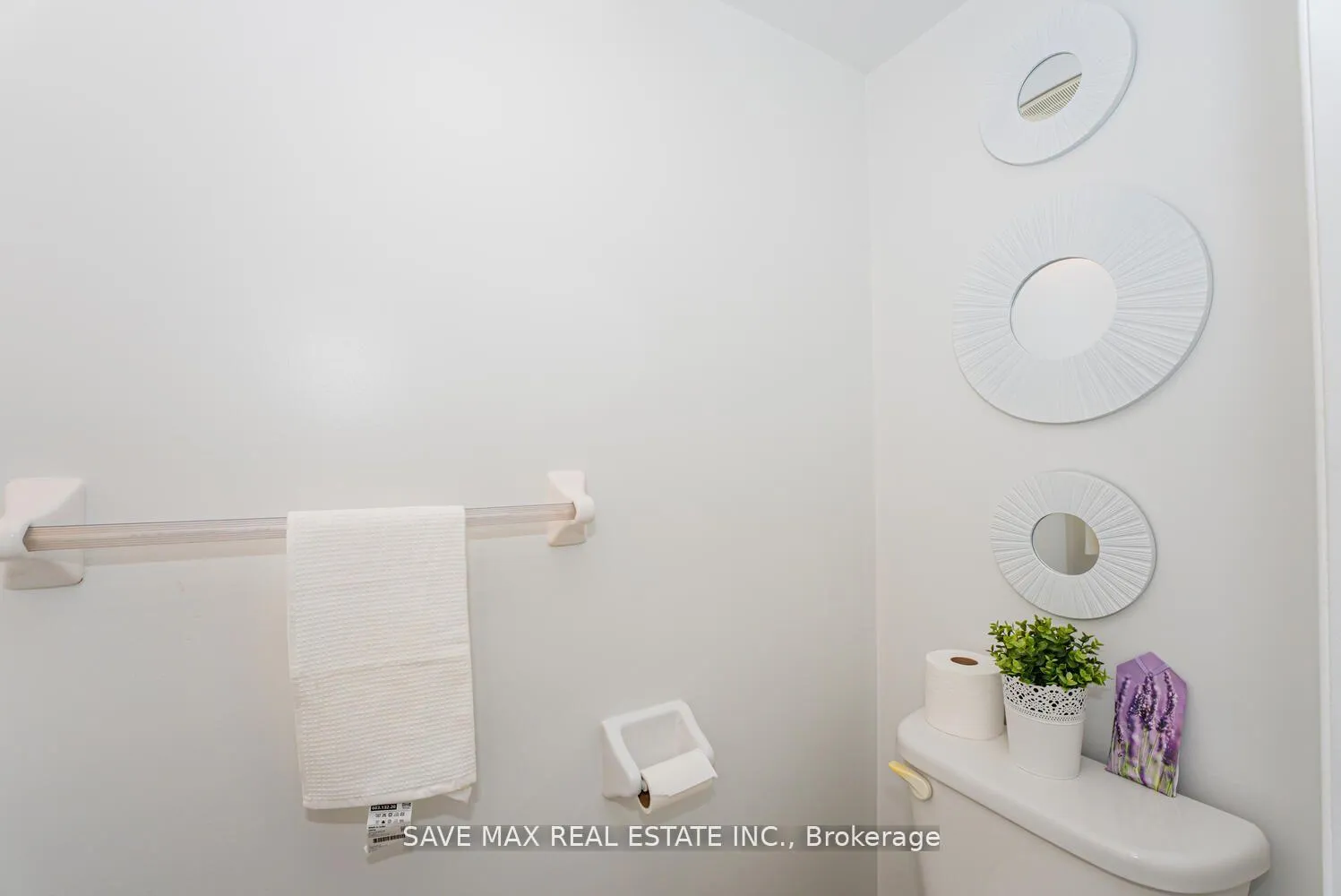 Photo 18 of Unit 102, 60 Fairwood Circle, Brampton, Sandringham-Wellington — HOMEH