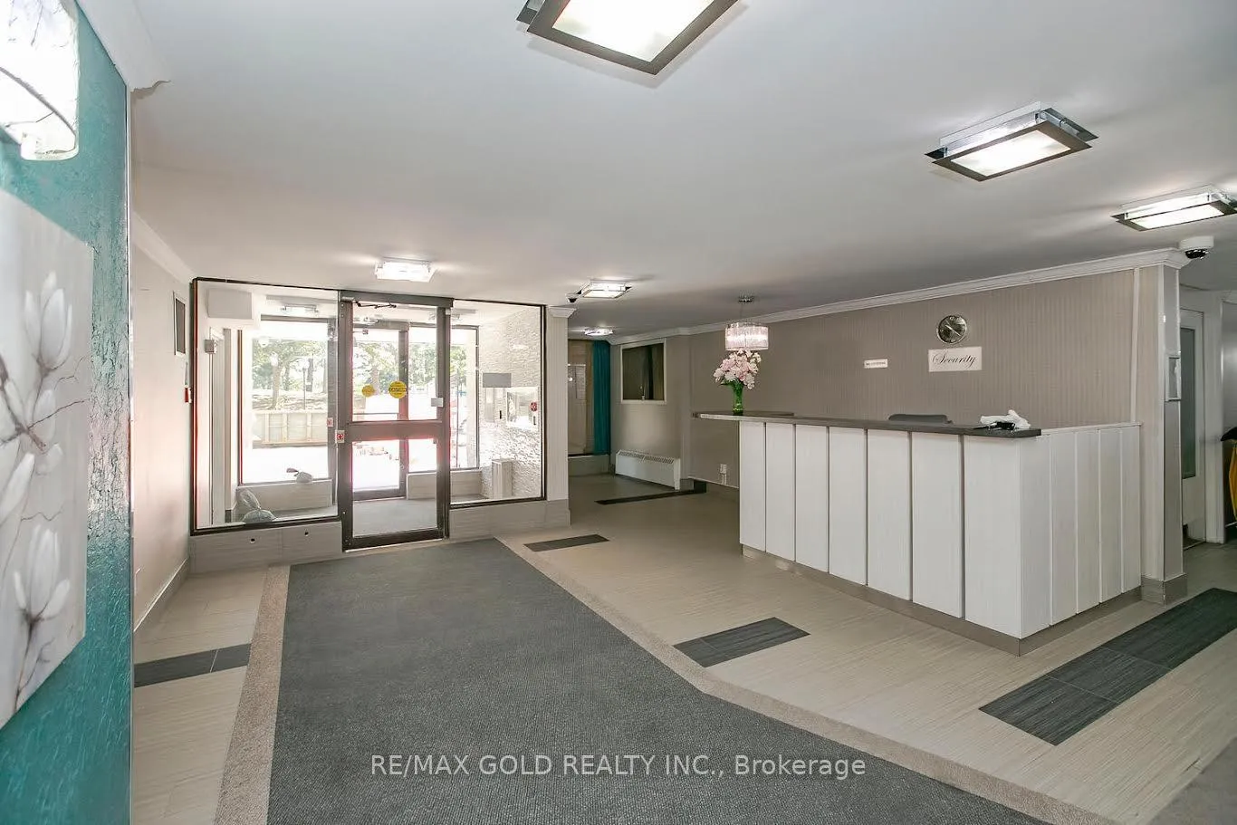 Photo 5 of Unit 312, 15 Kensington Road, Brampton, Queen Street Corridor — HOMEH